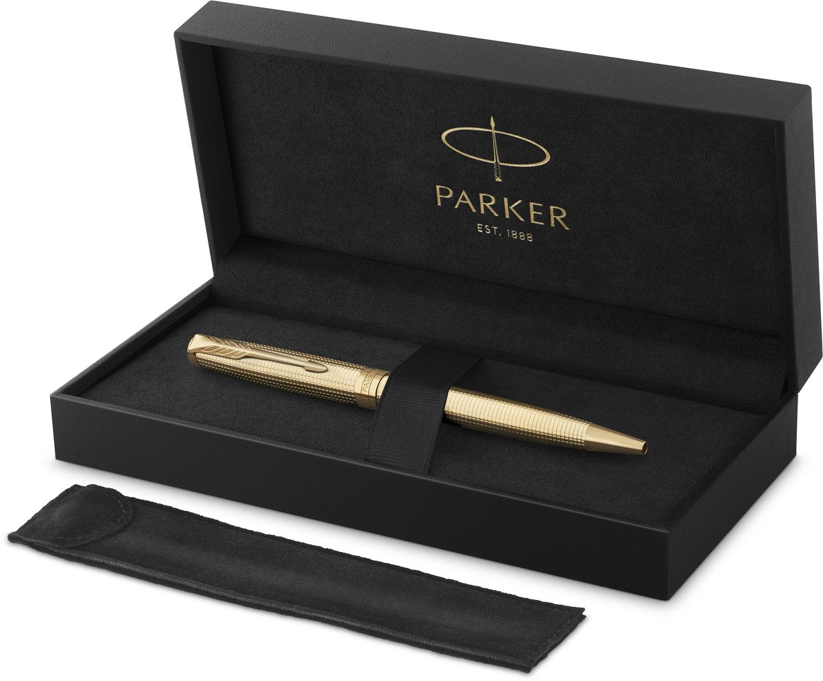 Stylo à bille Parker Sonnet Ciselé édition spéciale, capuchon, corps et détails avec finition dorée, moyen, encre noire