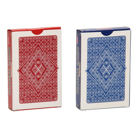 Tactique de grands visages jouant aux cartes