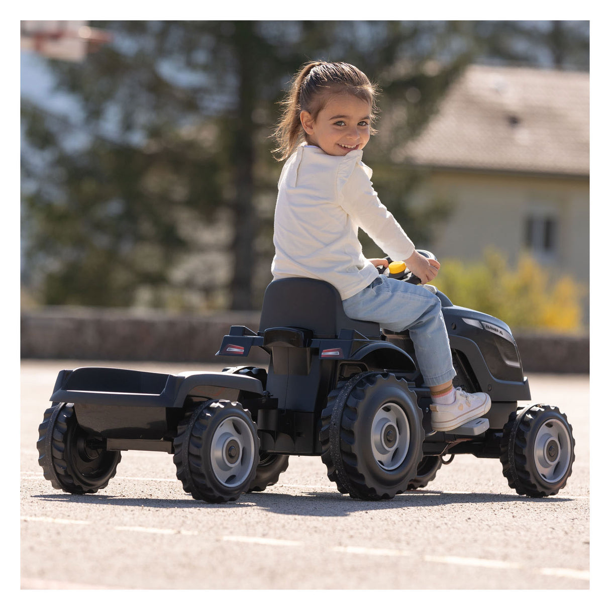 Smoby Farmer XL Steptractor z przyczepą czarną