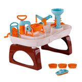 Cavallino Water jouant la table safari