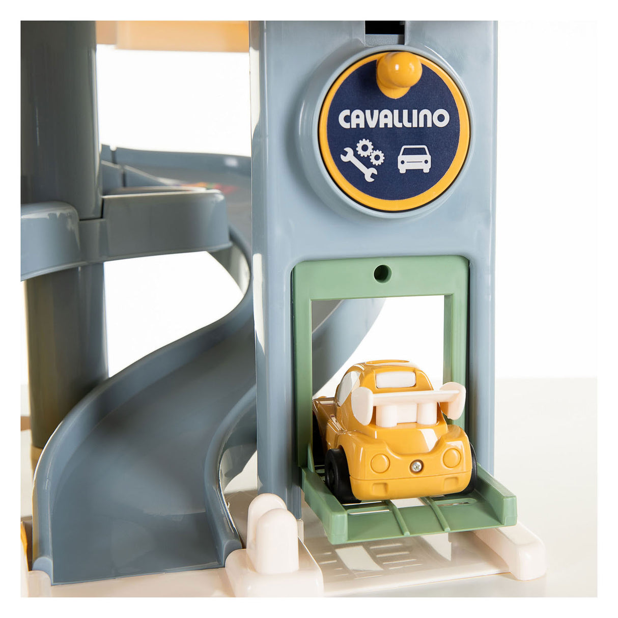 Garage de luxe Cavallino avec voitures couleurs pastel