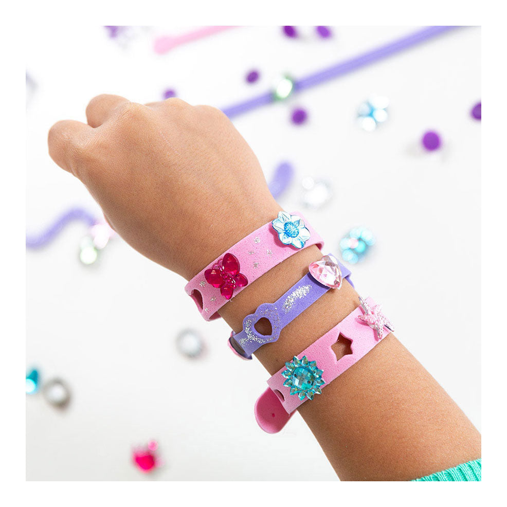 Les bracelets d'ensemble totum se décorent, 8e.