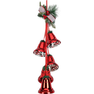 Pas de cloches de Noël avec des branches de pin