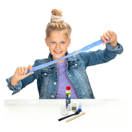 Science Kidscovery faisant du slime
