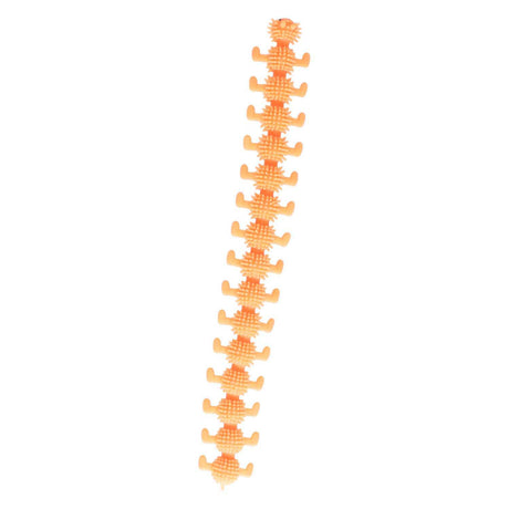 Jono joue une chenille fidget extensible et moelleuse