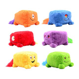 Johntoy peluche et joue à du fuzz bizarre