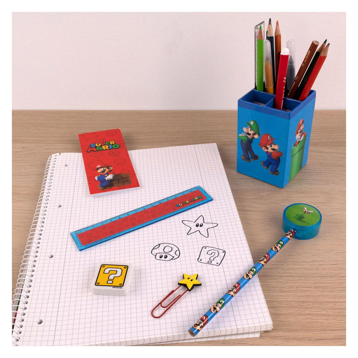 Ensemble de bureau Undercover Super Mario, 7 pièces.