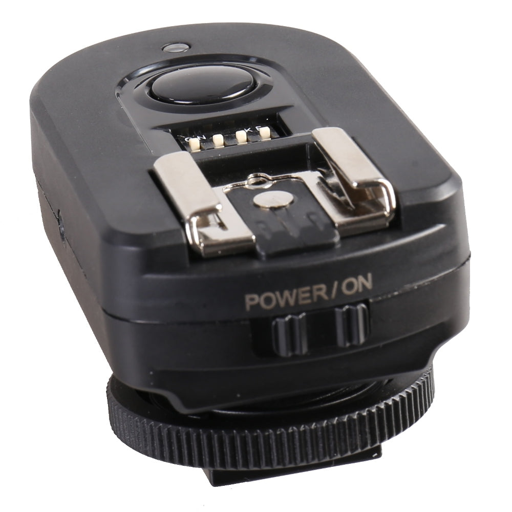 FALCON EYES RADIO TRIGGER SET RF-DD2.4 sur la batterie AAA