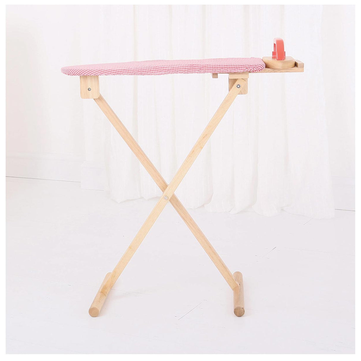 Planche à repasser en bois Playwood bigjigs