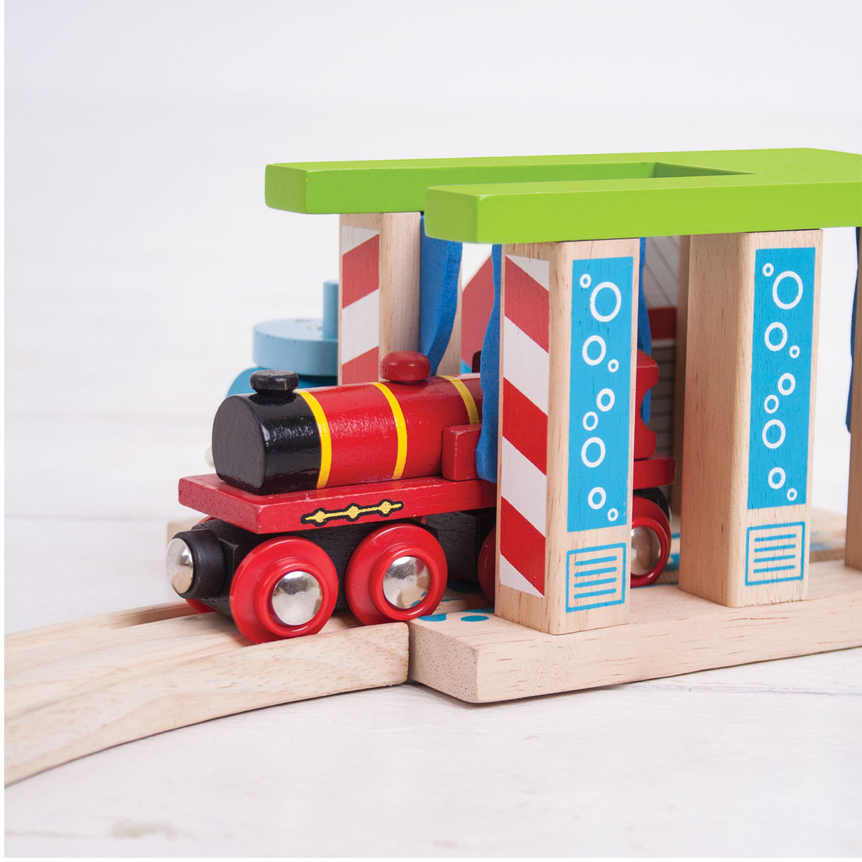 Rails Bigjigs - lavage de voiture