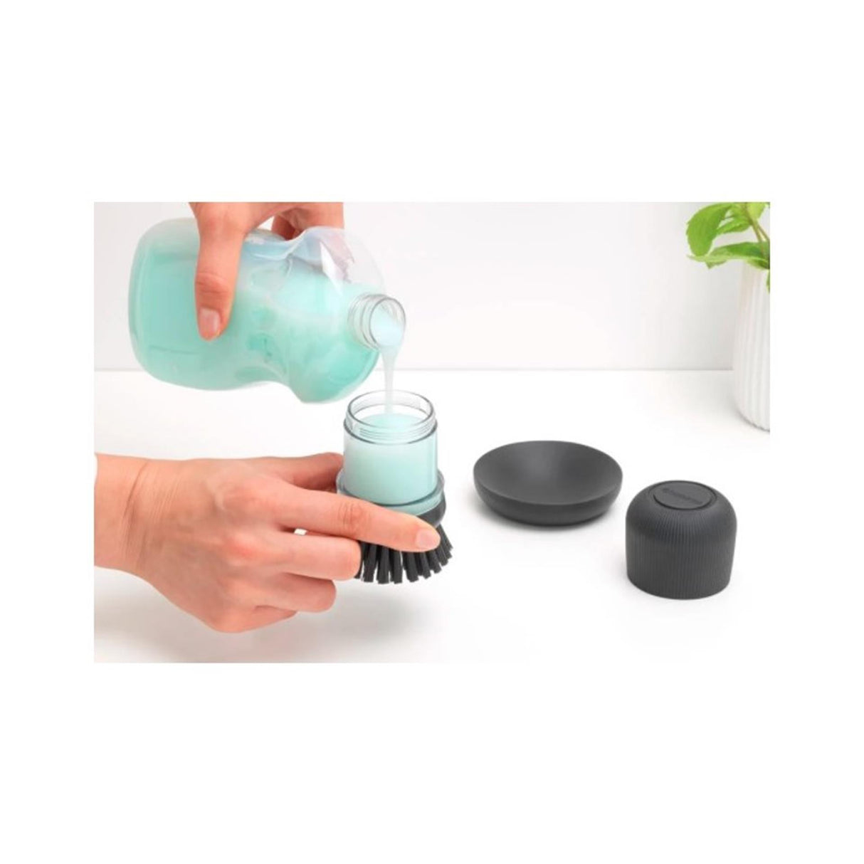 Brabantia brosse à vaisselle + réservoir d.grey
