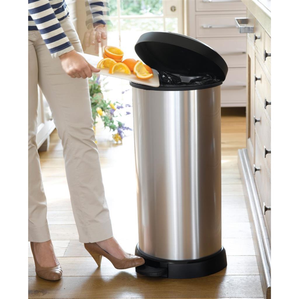 Poubelle à pédale Curver Decobin ovale 40l argent noir