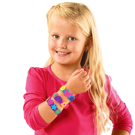 Ses bracelets Velcro