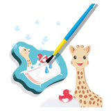 SES Sophie La Girafe Farben mit Wasser im Bad