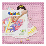 Les cartes mosaïque Playmais décorent la princesse