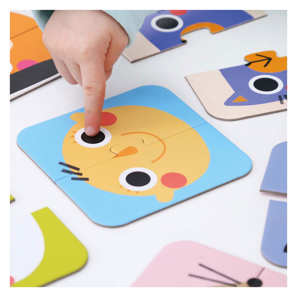 Puzzle banane panda en déplacement, demi-visage, 15 mois et plus.