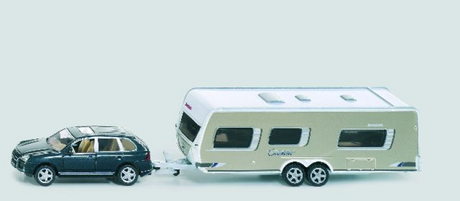 Voiture de tourisme Siku 2542 avec caravane