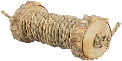 Trixie joue un rôle pour les rongeurs avec des herbiers en bois
