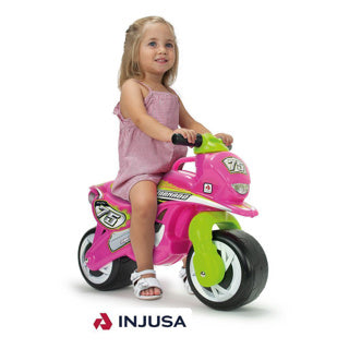 Injusa moteur en marche toundra tornade rose