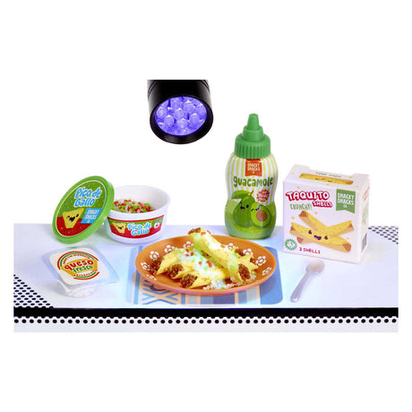 Miniverse make it mini foods : dîner série 4 - kit de bricolage - fabrication de miniatures - collations et boissons - table incluse