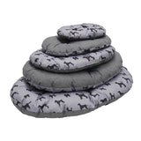 Coussin pour chien en palissandre toutes saisons ovale imprimé chien gris
