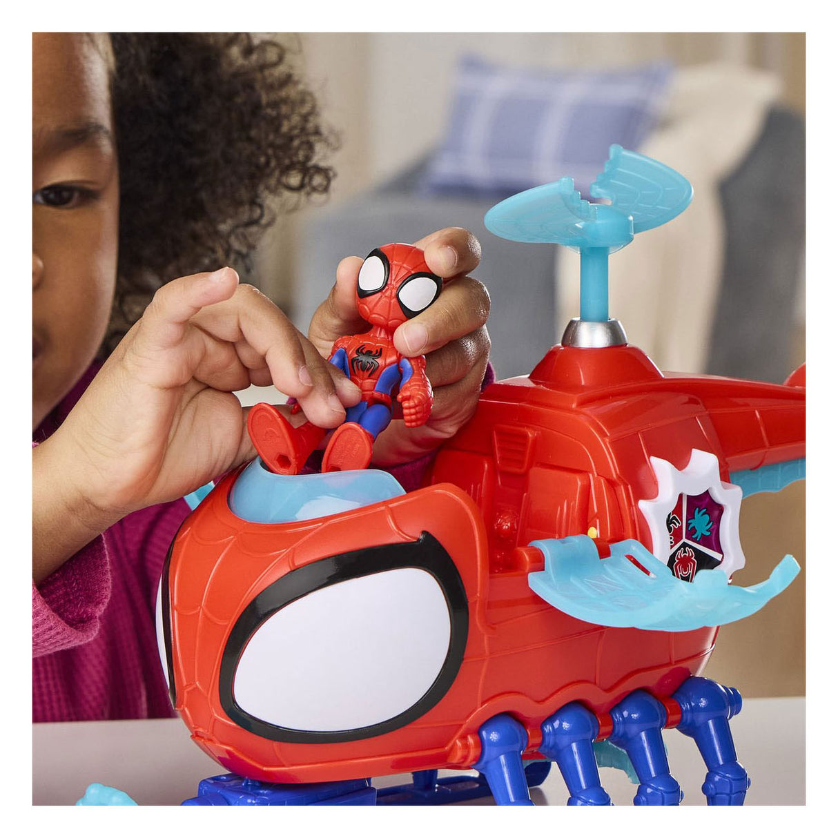 Hasbro Spidey avec un hélicoptère jouet Spidey Copter