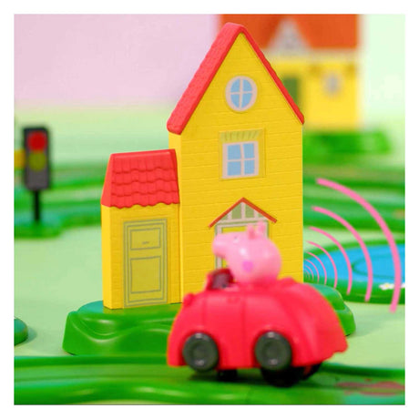 Spectron Peppa Pig tourne autour - la petite voiture rouge de Peppa