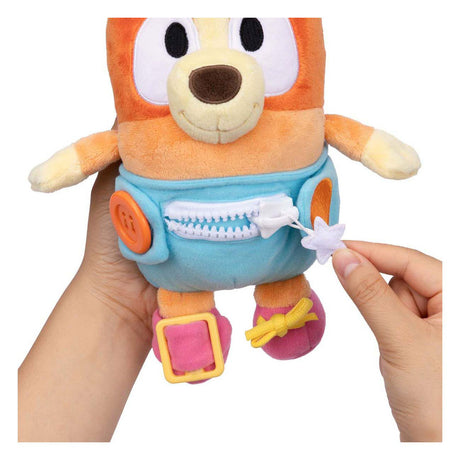 Moose Toys Bluey Baby Bingo Robe et jouet en peluche