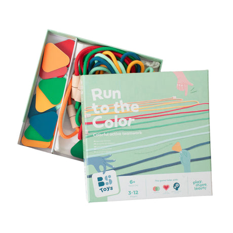 Les jouets Bs courent vers la couleur du hors-jeu