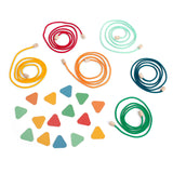 Les jouets Bs courent vers la couleur du hors-jeu