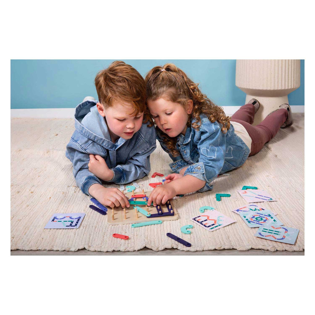 Planche géo en bois BS Toys - 40 pcs.