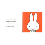 Maison centrale du livre Miffy au bord de la mer