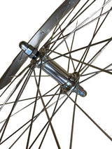 Roue avant Roland mach1 hybride. 28-15 8-13 8 Jante en aluminium 622 argent.