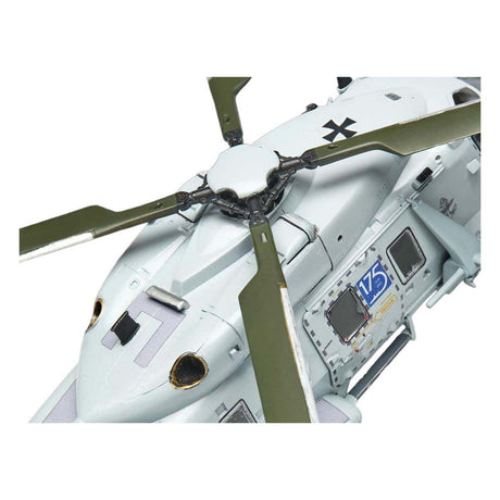 Maquette Revell - nh90 nfh marine 1:72 - incl. couleurs de peinture de base aqua color