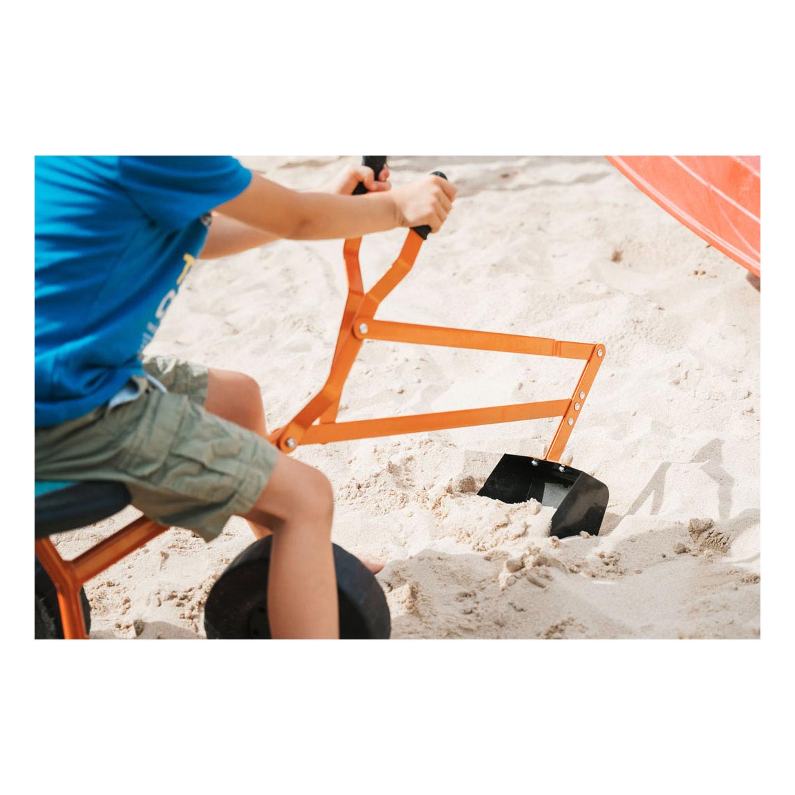 Petit pied - excavateur avec roues