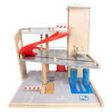 Petit pied - garage en bois avec lavage de voiture