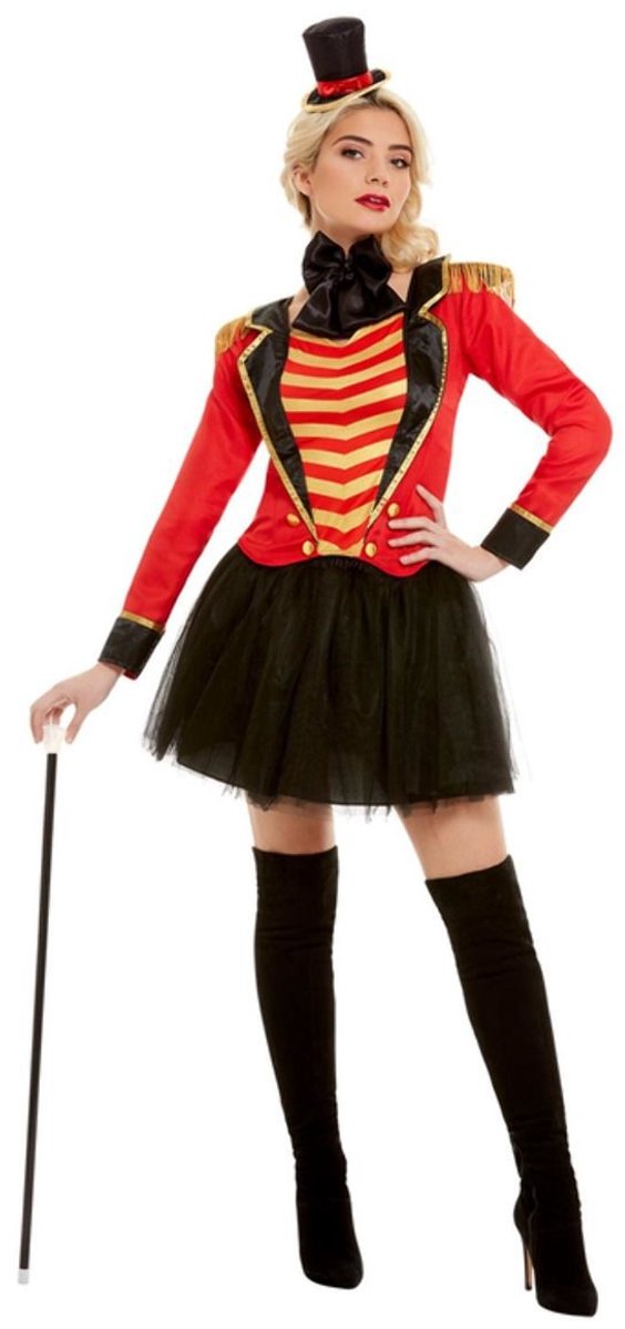 Le maître de piste de Smiffy dans le meilleur costume de showwoman