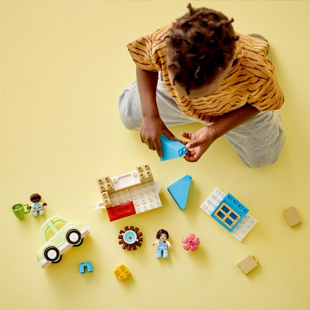 LEGO DUPLO 10986 Family House Op Wielen