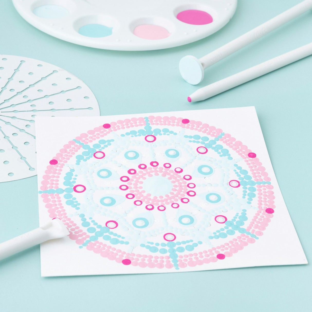 We r makers • ensemble de points de peinture