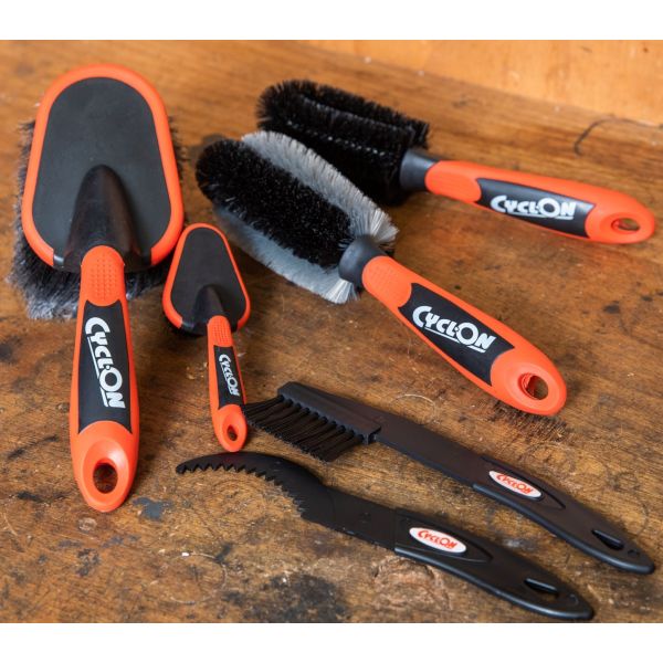 Cyclon Brush Set pour le nettoyage du vélo dans le sac