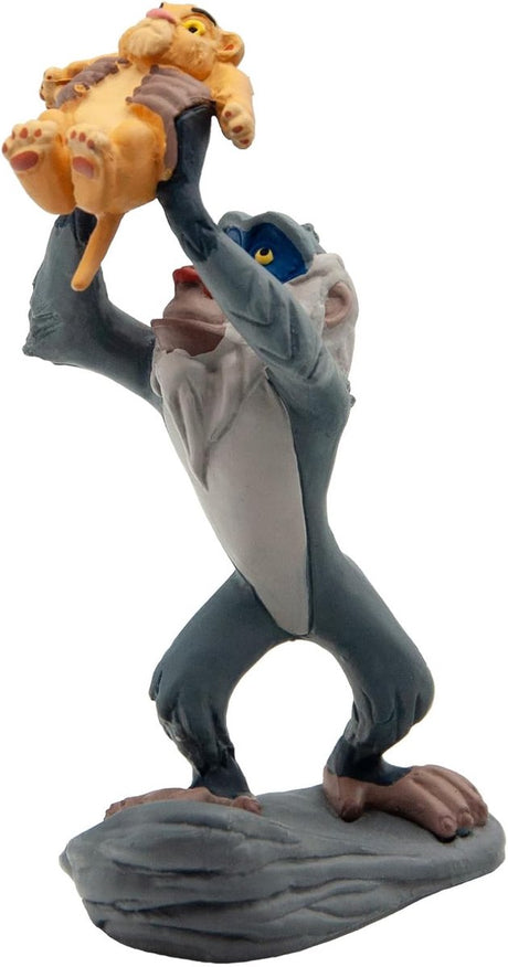 Bullyland 12256 – figurine de jeu et figurine de collection Rafiki avec bébé Simba du Roi Lion, env. 10 cm – Design réaliste et détaillé – Idéal comme figurine de gâteau et petit cadeau pour les enfants à partir de 3 ans.