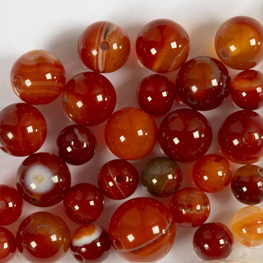 Perles d'agate Creativ Company, d 6+8+10 mm, diamètre du trou 0,9-1 mm, env. 28 pièces, orange brûlé, rouge, 28 pièces 1 boîte