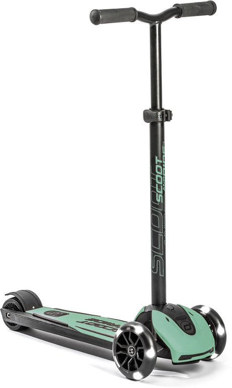 Scoot ride Highwaykick 5 LED - trottinette enfant - roues avant LED, 3 roues, frein à pied antidérapant - guidon réglable 60-90 cm, guidon amovible - 5+ ans (118-180 cm), max 80 kg, roues PU 120 80 mm, forêt