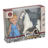 Poupée avec cheval