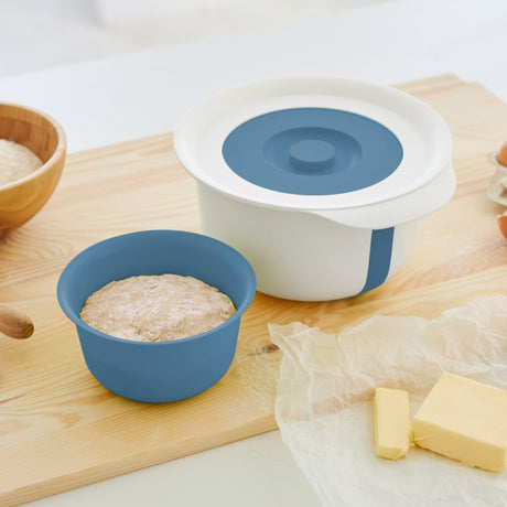Bol à mélanger Rotho Fresh - avec couvercle anti-éclaboussures - 4 litres - bleu horizon