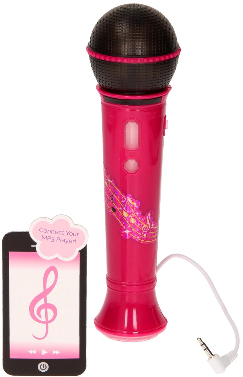 Johntoy chante le microphone