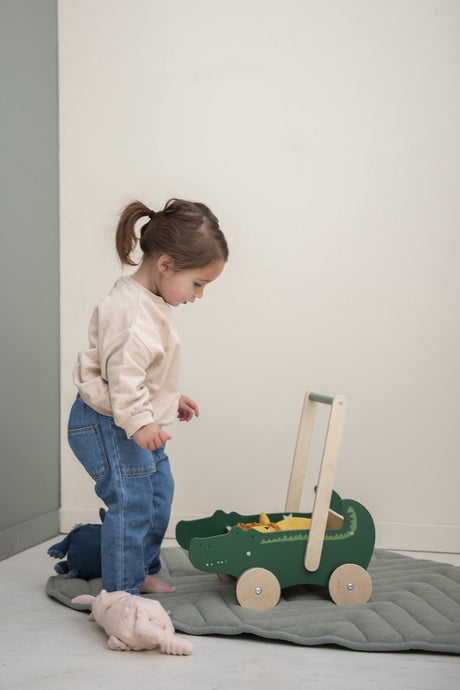 Déambulateur en bois Trixie - mr. crocodile - trotteur - jouets pour enfants - trotteur à partir de 1,5 ans - pour garçons et filles - fsc