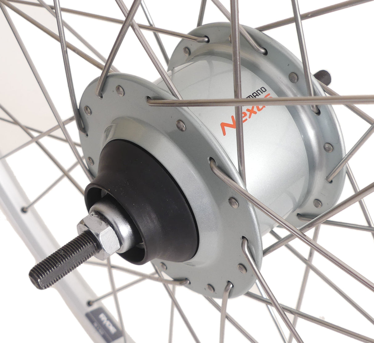 Roue arrière 28 moyeux de frein à rouleaux Nexus 8 avec jante argentée et rayons en acier inoxydable
