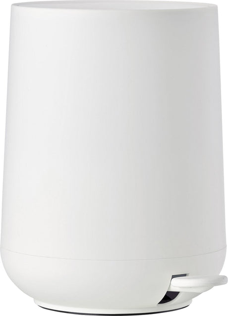 Zone Danemark Poubelle à pédale Nova - Poubelle de salle de bain à fermeture douce - Petite poubelle - Accessoires de salle de bain - Plastique - 5 litres - 29 x 23 cm - Blanc