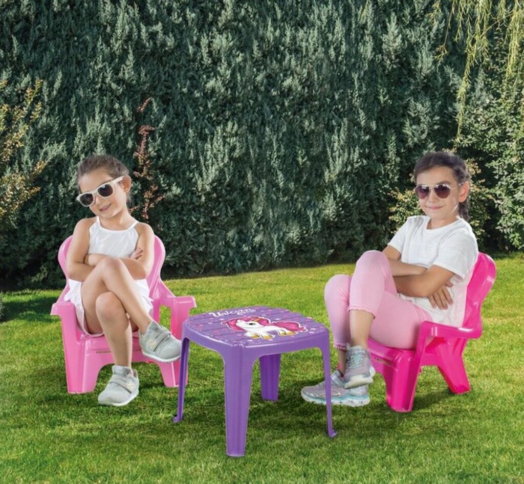 Table et chaises rose licorne Dolu